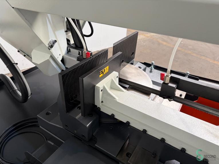 Pegas-Gonda 300x320 GH-LR MET12.166 49 20280